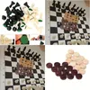 Jeux d'échecs 2-en-1 Set Cuir Board Dames en bois Pièces en plastique Cadeaux de jeu 240111 Livraison directe Sports de plein air Table de loisirs Dhoh0