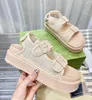 مصمم Flip يتخبط من الصنادل الهلامي مطاطية رندل Mini G Slippers Platform