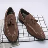 Casual Schoenen Heren Loafers Merk Suède Vintage Slip-on Klassieke Mannen Rijden Bruiloft Mannelijke Jurk Kwastje Puntig