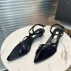 Casual Schuhe 2024 Frühjahr/Sommer Spitz Römischen Sandalen frauen Mid Heel Kreuz Dünne Schnalle Leder Offene spitze Sexy high Heels