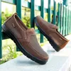 Scarpe casual 2024 Sneakers da uomo Morbide leggere Traspiranti Slip-On Flats Maglia estiva Comoda camminata