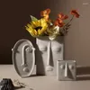 Vase Nordic Creative Ceramic Face Vase美的デザインルーム装飾リビングルームポーチフラワーアレンジメント豪華な装飾