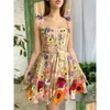 Grundlegende Freizeitkleider 3D-Blumen-TLE-Quadrat-Ausschnitt-Mini-Sling-Kleid Weibliches rückenfreies A-Linie-Kleid Kurzes Vestidos Frauen-schickes Abend-Cocktail-Otdfe