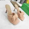 Summer Spring Fashion Sandals Sandals Slippers مصمم مناشف القوس مع رواية Joker Heel Height 10 cm ستة ألوان الحجم 35-42