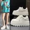 Sapatos casuais grosso placa inferior feminina 2024 primavera verão esponja bolo moda lazer pequena maré branca