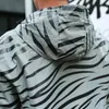 2023 Veste légère réfléchissante Hommes Mesh Style Noctilucent Zebra Vestes Hip Hop Streetwear Skateboard Manteau imperméable Outwear 5XL u8Dc #