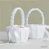 Paniers de rangement Élégant mariage fleur fille panier blanc mignon satin support anneau fleur panier de rangement pour la décoration de mariage de fête