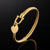 361L Rvs Armbanden Armbanden Charme Goud Kleur Kabel Draad Manchet Hart Hanger Armband Voor Vrouwen Meisjes Sieraden 240307