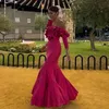 Hot Fuchsia Vrouwen Avond Paagent Jurk 2024 Ruche Rand Golf Vloerlengte Satijn Zeemeermin Prom Partij Jassen Robe De Soiree