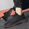 Scarpe casual Brogue da uomo Stivali con suola spessa Antiscivolo Scarpe da ginnastica moda in pelle da uomo Mocassini Calzature maschili