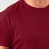 Stylowe zwykłe blaty fitness męsne T -koszula krótkie rękawowe joggery kulturystyka