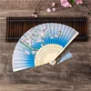 Dekorativa figurer 1st Vintage Style Silk Fan Cherry Blossom Fans Kinesiska vikning Asiatiska bröllop Favor Party Reception Delicate Hand Gift