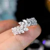 Cluster Rings Fashion Leaf Design Cubic Zirconia Ring for Women Exquisite Bridal Wedding Ceremony Party Statement Accessories