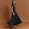 Повседневные платья 2024, весна-лето, корейское модное черное платье с большим воротником для женщин, французское простое элегантное длинное распашное платье трапециевидной формы