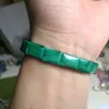 Naturalne kamienne koraliki Malachite Braclet Naturalny klejnot Kamienna Bransoletka dla kobiety na prezent hurtowy 240315