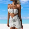 Damen-Bademode, sexy dreiteiliger Badeanzug für Damen, stilvolles dreiteiliges Bikini-Set mit Blumendekor, vertuschender Rock für den Sommer