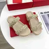 Sandali Buty damskie letni skórzany suwak konopi na plażę wakacyjną suszenie szycie swobodne projektant mieszkanie zapatillas MUJERL2403