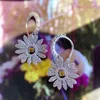 Dangle Earrings JK&JY 18K White Gold Natural Diamond Sun Flower Fashion Wedding Party Fine Jewelry Quality Assurance