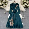 Spring And Summer New Celebrity Light Luxury French V-Neck Goddess Style Temperament Waist Slim Mid Length Dress 684308