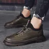 Scarpe casual Brogue da uomo Stivali con suola spessa Antiscivolo Scarpe da ginnastica moda in pelle da uomo Mocassini Calzature maschili