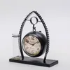 Orologi da tavolo Orologio silenzioso creativo con pendente Desktop Semplice nordico personalizzato Piccoli orologi Testata del letto