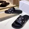 Chaussure de luxe Designer Homme Sandal Femme MC Slipper Imprimé Visetos Cuir Texturé Caoutchouc Semelle Épaisse Femme Slide Summer Beach Fashion Chaussure d'extérieur avec boîte taille 35-46