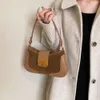 Omuz Çantası Marka İndirim Kadın Under's Under's Under's Under Trow Women Yeni Doku Çok yönlü el çantası şık tek crossbody