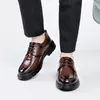 Scarpe casual Oxford da uomo di alta qualità in vera pelle formale stile britannico business moda lusso con suola spessa matrimonio