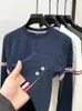 High-End-Luxus-Marken-Männer-T-Shirt 2024 Frühlings-koreanisches neues O-Ansatz-gestreiftes Lg-Ärmel-Street-Fi-Saum-Hintern-Männerkleidung n2uj #