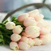 Kwiaty dekoracyjne 30pcs sztuczne tulipany Prawdziwy dotyk fałszywy Holland Pu Tulip Bukiet lateksowy kwiat biały tulipan (jasnoróżowy)