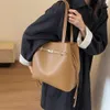 Sacs à bandoulière de luxe de styliste, nouvelle tendance de la mode, grande capacité, polyvalent, sac seau à une épaule, 2023