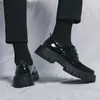 Casual Shoes Męskie Japonię Karajuku w stylu Karajuku Modna odzież uliczna Vintage Gruba platforma Patent skórzana sukienka męska