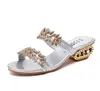 Pantoufles pantoufles 2024 nouvelles femmes chaussures été plage sandales mode strass extérieur tongs jer H240326PD70