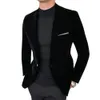 Giacca da uomo alla moda, abito caldo, vestibilità slim, bottone singolo, risvolto in velluto, giacca 240327