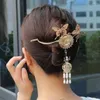 Barrettes à cheveux Barrettes Style Vintage chinois Lanterne Lumineuse Griffe Élégante Imitation Perle Gland Bâton Fo Accessoires Féminins Drop Deliv Otqok