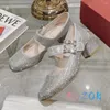 Nette schoenen Glanzend zilver Kristallen gesp met vierkante hak Mary Jane Leren voering Teen Ballet Plat Zomer Dames