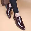 Sapatos casuais tamanho grande masculino de luxo moda couro patente deslizamento-on oxfords sapato marca designer respirável mocassins preto vermelho calçado homem