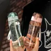 Butelki z wodą 580 ml przenośna butelka sportowa kubki ze słomy studenci napoje na zewnątrz wytrząsarki odporne na szczelne przecieka