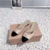 2024 Spring New Fashion Star Sandals Minimalist Fairy Style Cowhide Slope Heel tofflor Kvinnor