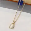 Colares de pingente de moda coração designer pingentes colares de cristal carta pingente 18k banhado a ouro titânio aço marca colar pérola correntes mulheres casamento jewe