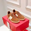 Toppkvalitet mode plattskor för kvinnor män casual sneakers riktiga läder sportskor extraordinära designer tränare utomhus plattform sneaker med låda