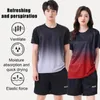 Survêtements pour hommes vêtements de Sport respirants T-shirt à séchage rapide ensemble Short et haut tenue de Sport décontractée avec col rond à manches courtes hauts élastiques