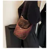 Designer Luxe mode Cross Body tassen Koreaanse versie veelzijdige herfst- en winter bucket bag Instagram modieuze en eenvoudige wollen crossbody met enkele schouder wo