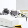 Diseñador de moda ama las gafas de sol para hombres y mujeres insignia de oro clásica estilo hip-hop Goggle Beach Gafas de sol Retro Marco pequeño Diseño de lujo UV400 Calidad superior