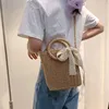 Çanta Kadınlar Retro Dokuma Omuz Crossbody Bags Plaj Moda Küçük Yay Saman Çantaları