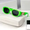 Designer modieuze zonnebrillen voor dames en heren klassieke gouden badge hiphopstijl Goggle strandzonnebril retro klein frame luxe ontwerp UV400 topkwaliteit