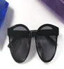 Nowa sprzedaż projektant mody okulary przeciwsłoneczne 0416 Cat Eye Frame Fears Materiał na desce Popularna prosta styl Ochrona UV400 5150141