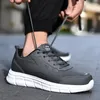 Casual Schuhe Männer Wandern Walking Plus Größe Warme Fleece Mode Turnschuhe Leichte Dicken Boden Zapatillas Deportivas Hombre