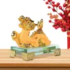 Dekorativa figurer 2024 År Zodiac Dragon Ornament Gold Harts Chinese Statue Style Lucky