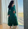Vestidos de festa Lovestory V Neck Botões Vestidos Prom Mangas Compridas Ruffles Tornozelo Comprimento Cocktail Arábia Saudita Mulheres Desgaste Noite
